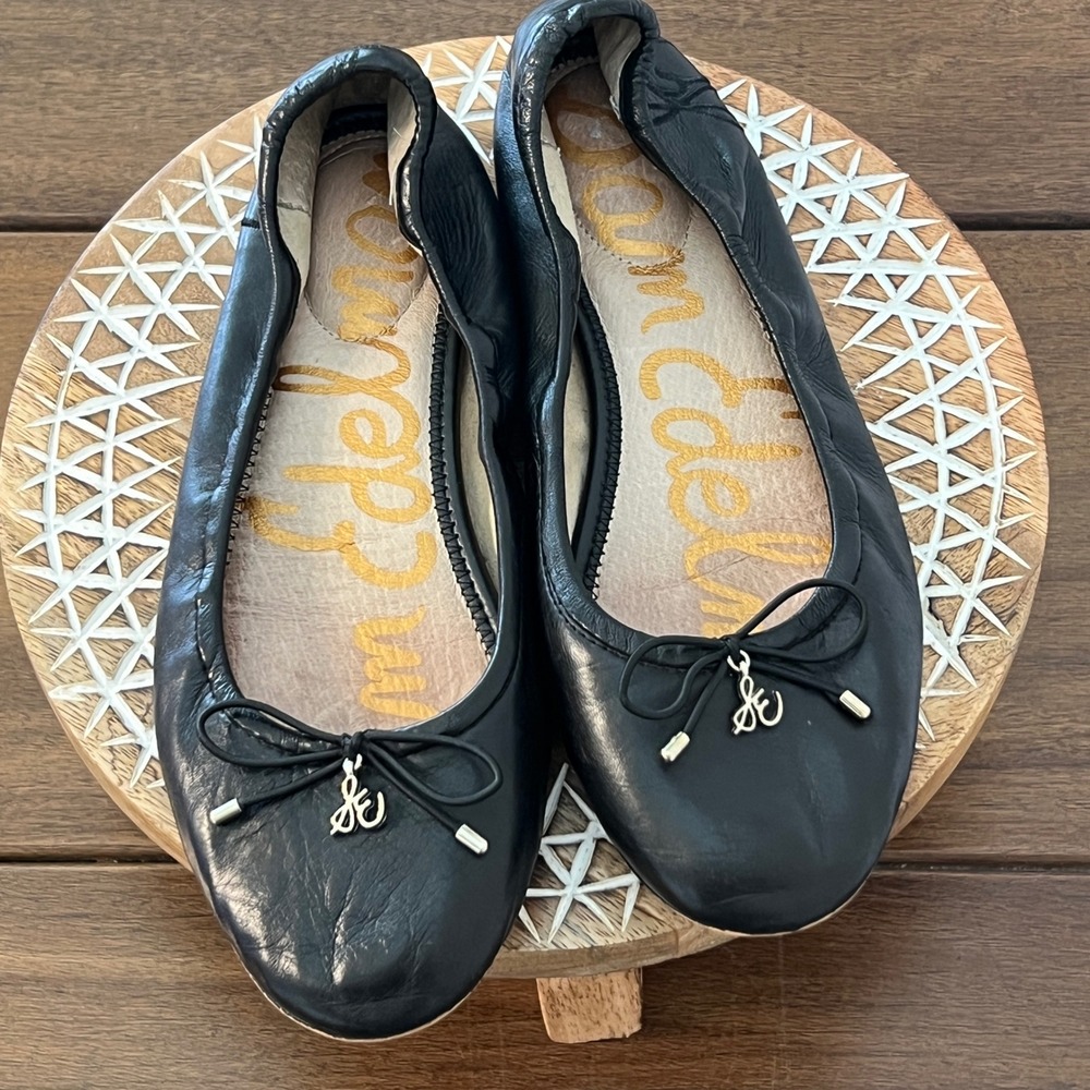 Sam Edelman Felicia Black Leather Ballet Flats Bow Logo Charms Womens 9